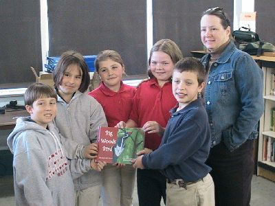 Author Terri Luneau and students